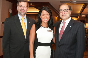 Argentine Ambassador Jorge Argüello (right) with Benjamin Leavenworth, Consul of Chile (left) and Natalia Gamarra of the Philadelphia Convention & Visitors Bureau